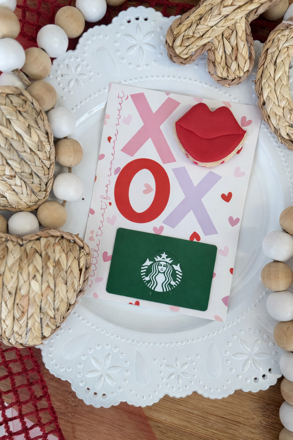 XOXO COOKIE CARD + $5 GIFTCARD