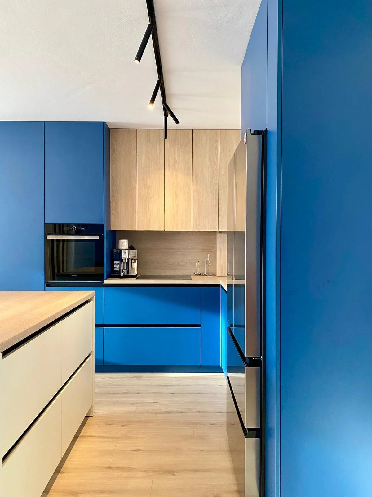 WhatsApp Image 2024-10-23 at 22.36.01_1f8d769c.jpg