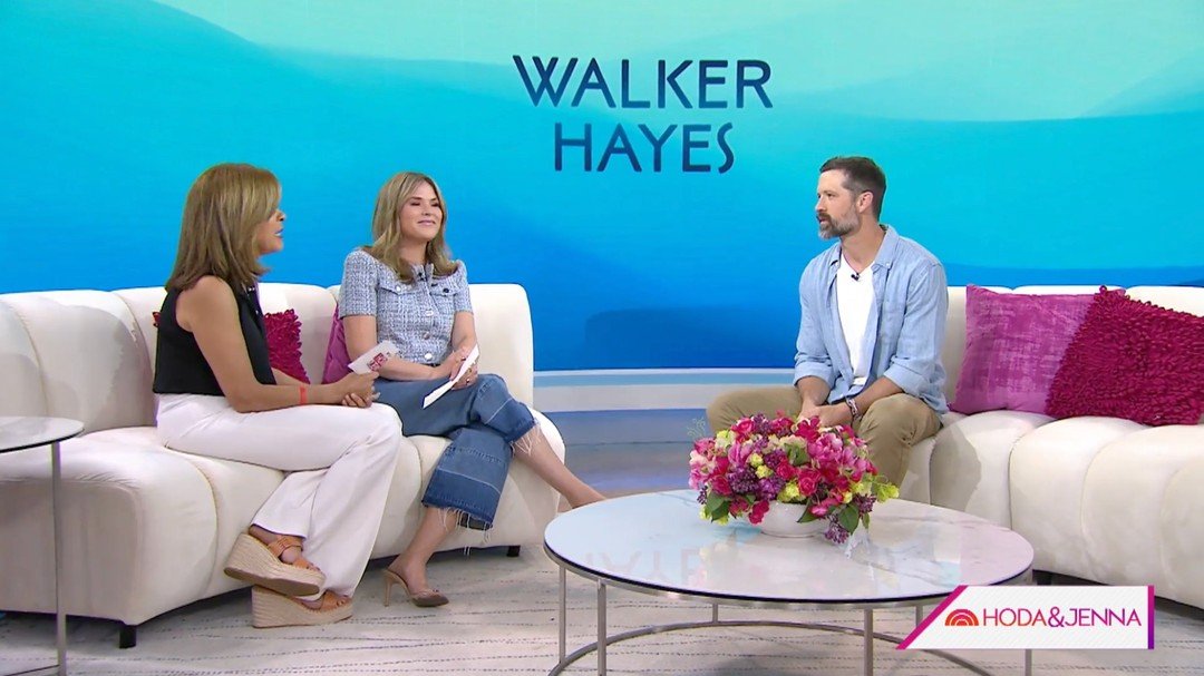 Kicking off our partnership with @athleticbrewing with a bang.
@walkerhayes joined @hodaandjenna on the @todayshow this morning to talk all things sobriety and his limited edition Fancy Like collaboration.