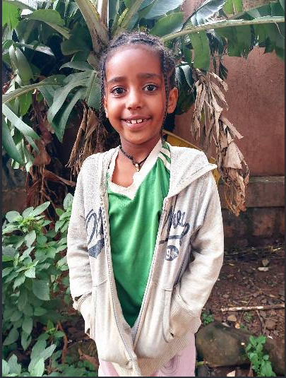 Bemnet | Age 8 | 12/08/17 | Bemnet is in the 1st grade, she lives with her mamma who works as a cleaner. 