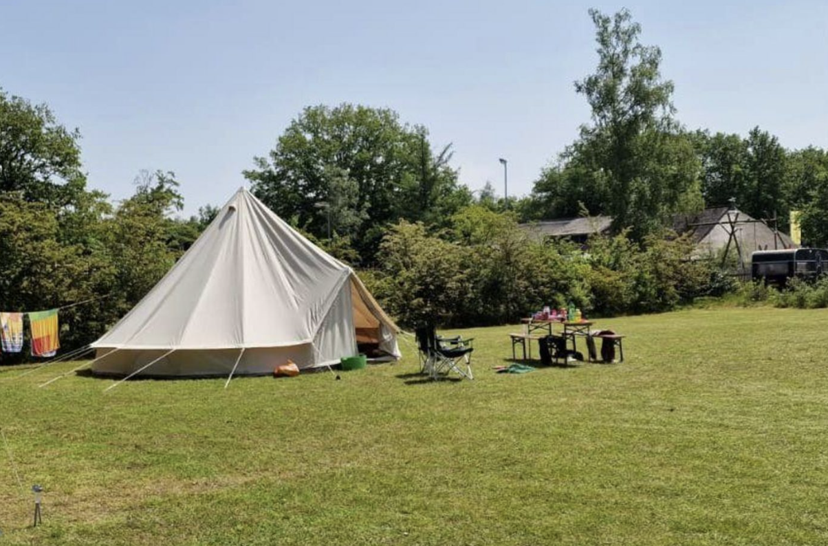 Camping, cabins of eco lodges: welke natuurervaring past bij jou?