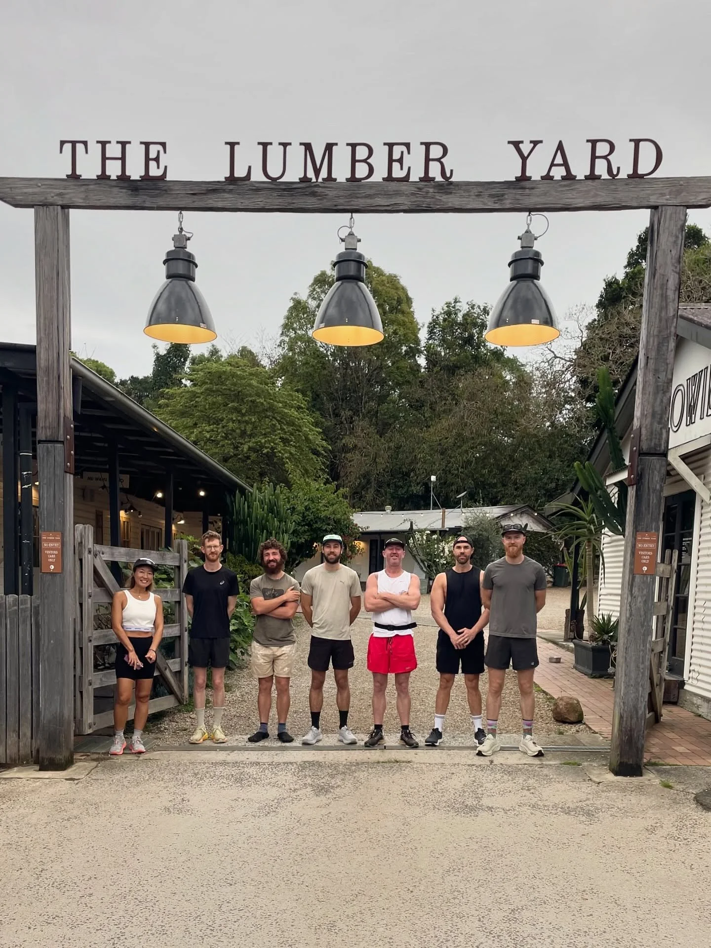 Well done to runners Eri, Neil, Will, Dan, Jules,  Jason, Sean 📸 and (Briony and Sean - not pictured) for a cruisey Bangalow run this morning. Great to have a some new runners join us - kudos to Will and Jason. Yew!

Have a great Sunday everyone ✨