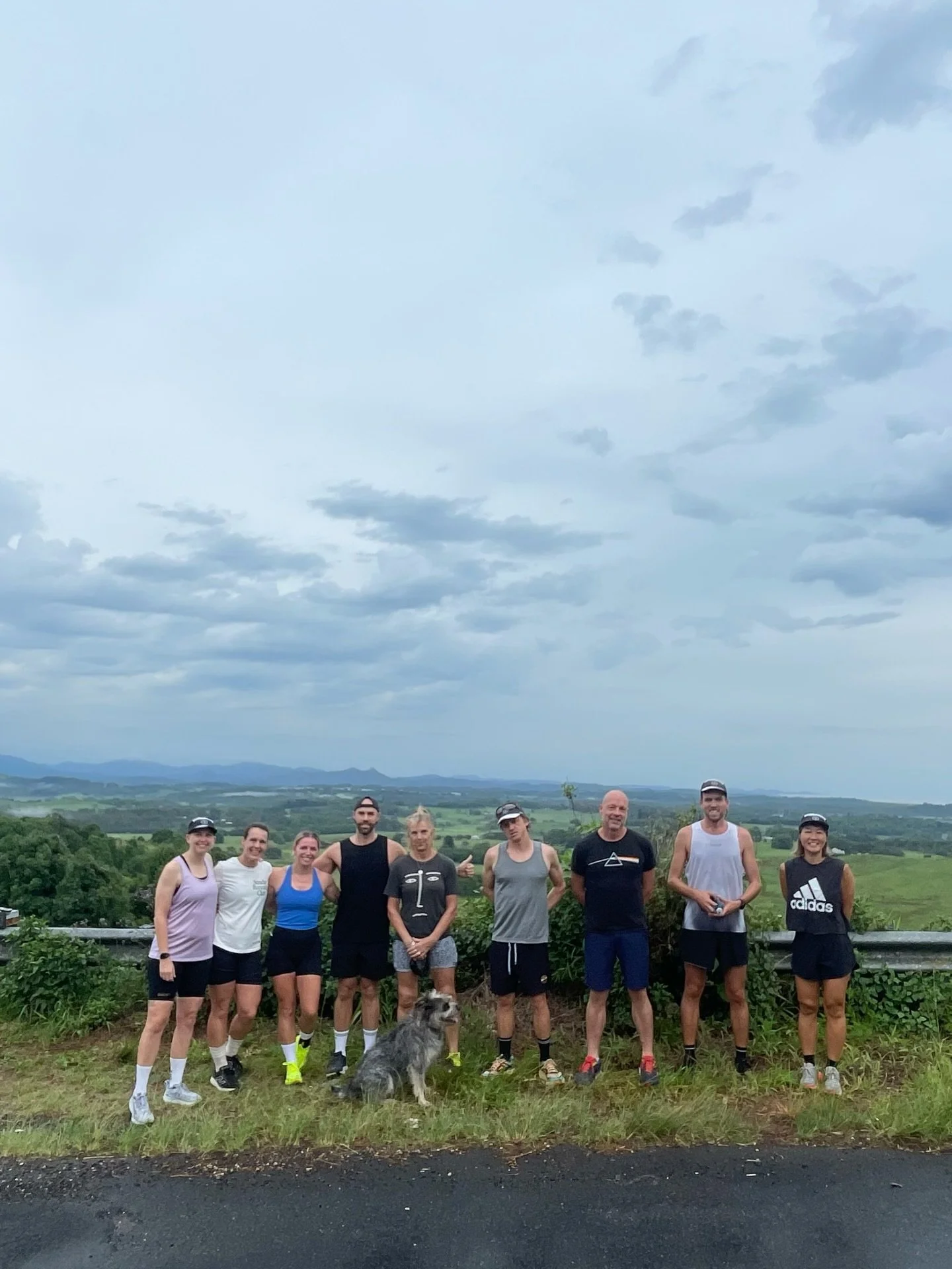 Well done to Katie, Jules, Lori, Jase, Jo, Nathan, Ben, Michael, Eri and Briony (not pictured come out this morning! 

@bft_byronbay represent 💪🏻 yew! Sooo good!

Kudos to Lori for coming on her first run with us!

Great crew today ✨