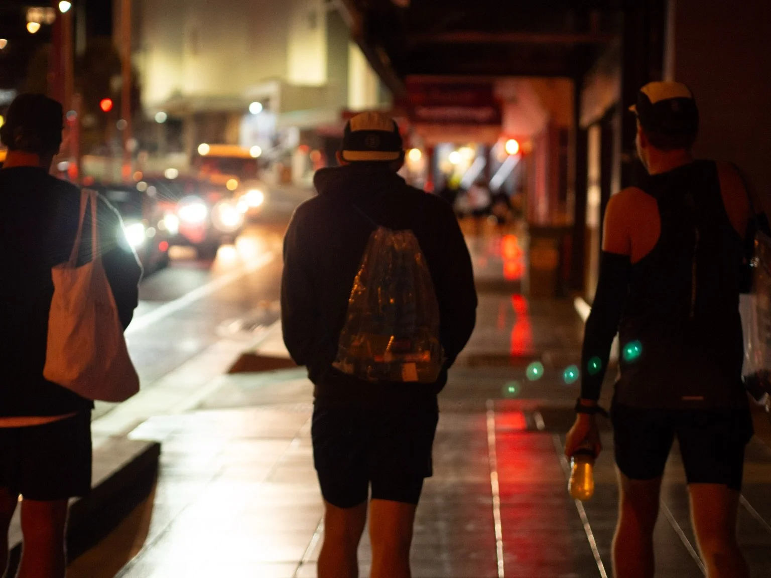 3:30am alarms. A road trip up the coast. Coffee before sunrise.

This morning, @bangalowrunners lined up at the @goldcoastmarathon China Airlines Half Marathon alongside some of the best runners in the world. Different goals, different paces, same st