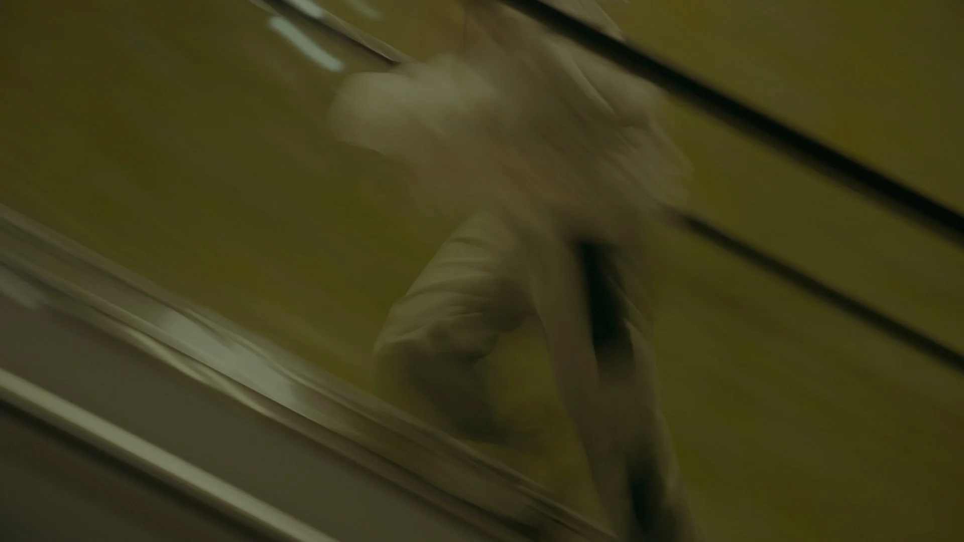 V2.00_00_00_15.Still001.jpg