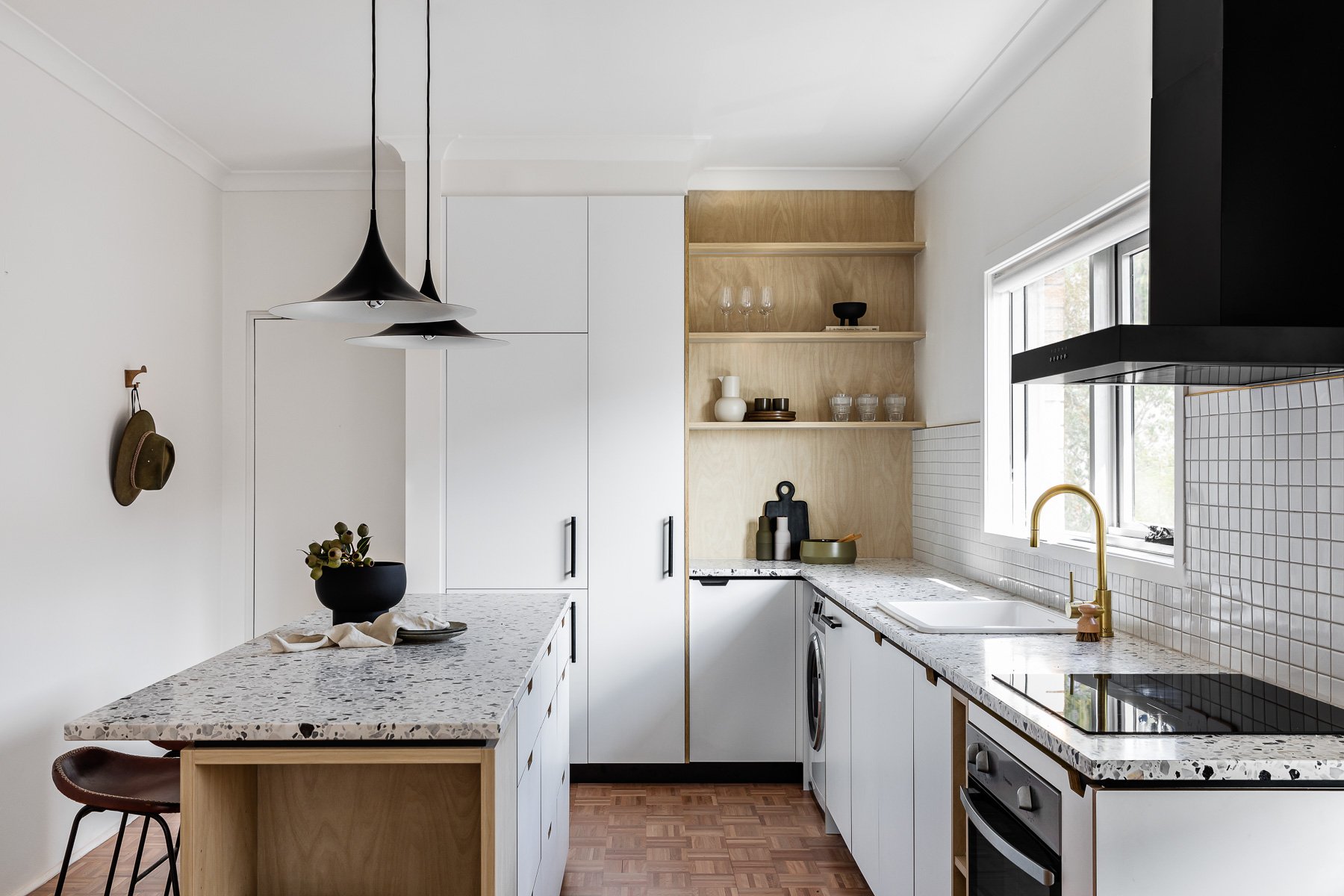 10. Fibonacci-Stone_CafeKitchens_BondiKitchen-12.jpg