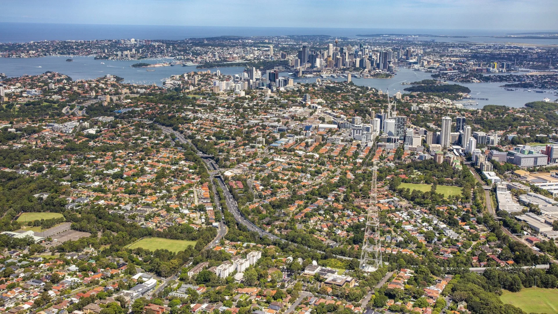 Navigating the Waves: Understanding Low Property Inventory in Sydney's North Shore