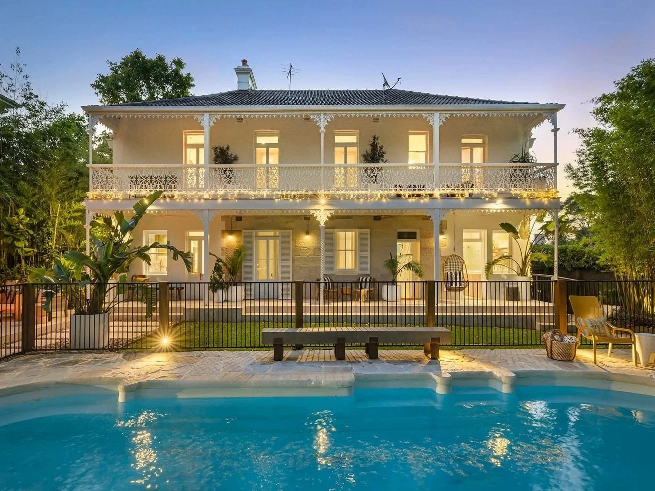 Landmark Willoughby home secured prior to auction ahead of fierce competition