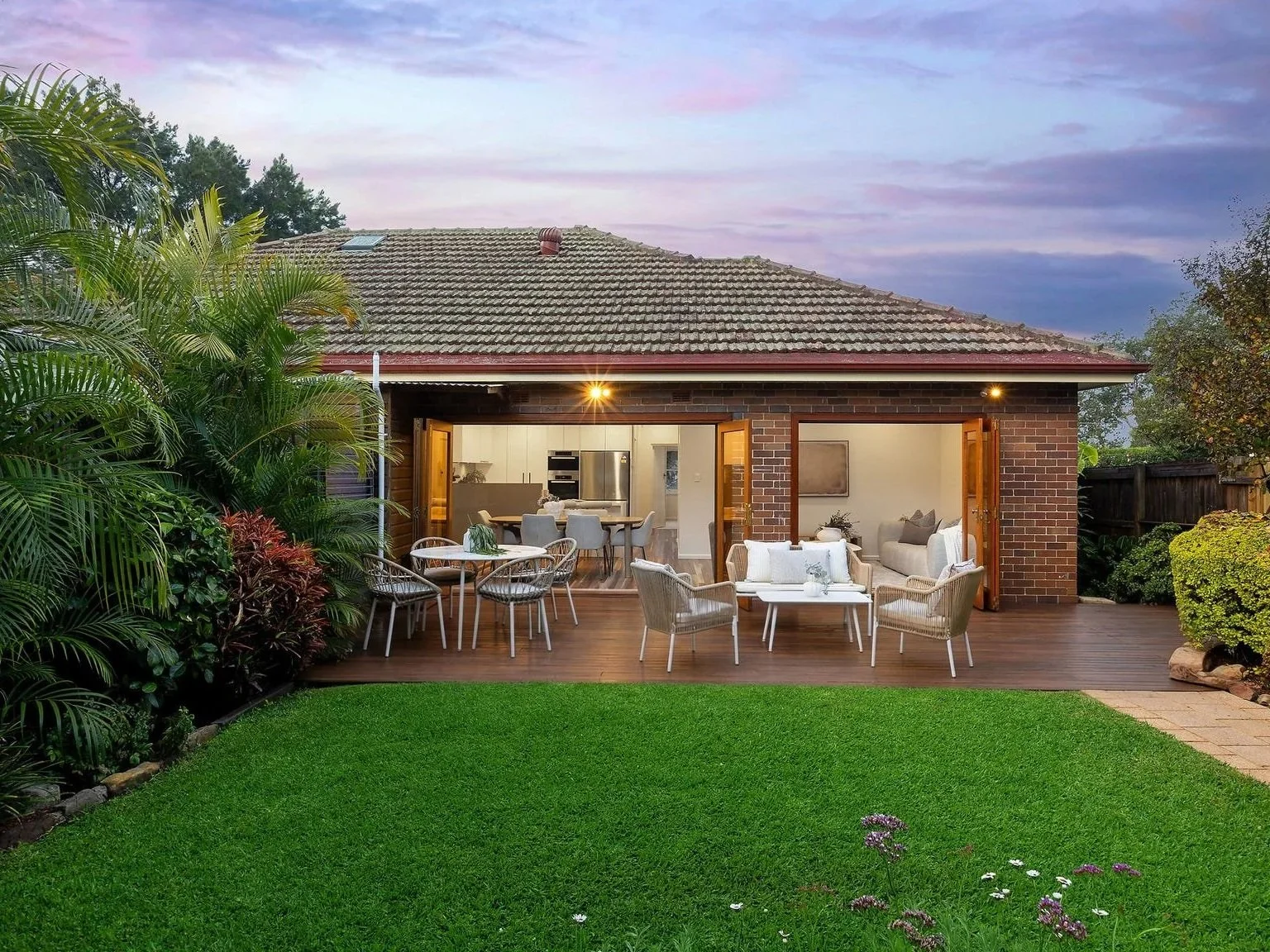 Oversized Naremburn semi secured under market value prior to auction