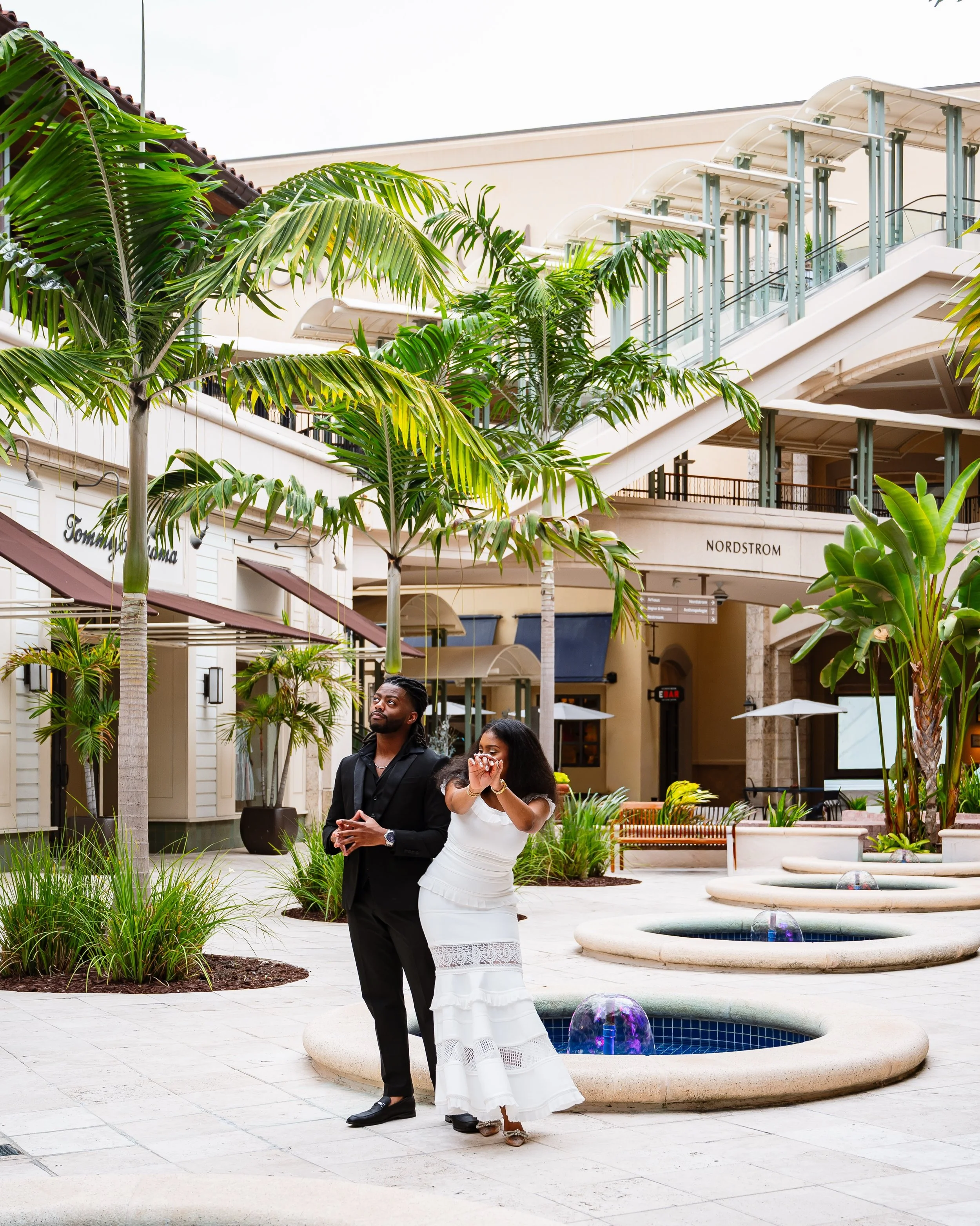 My favorite shots are the ones where my couple is being authentically themselves and having fun❤️
.
.
#engagement💍 #engagementphotographer #weddingphotographers