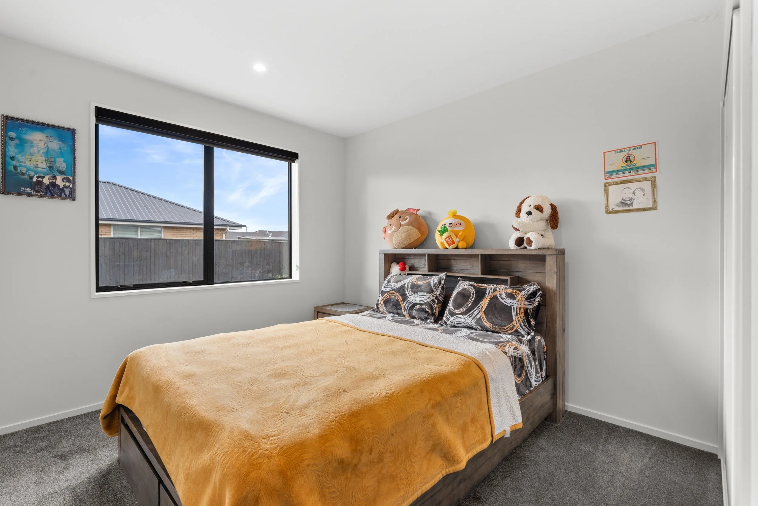 8 Eastonfield Drive-13.jpg