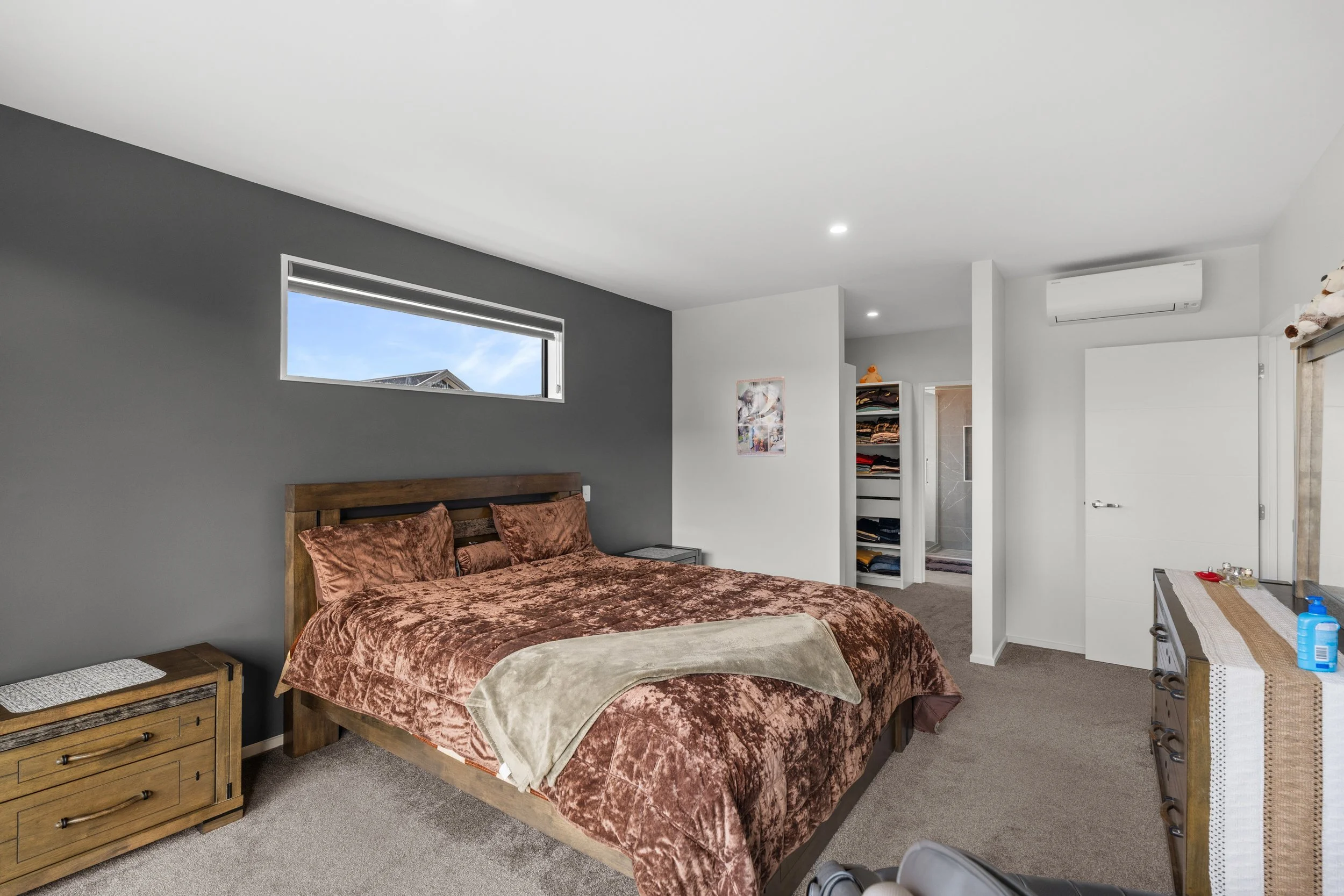 8 Eastonfield Drive-16.jpg