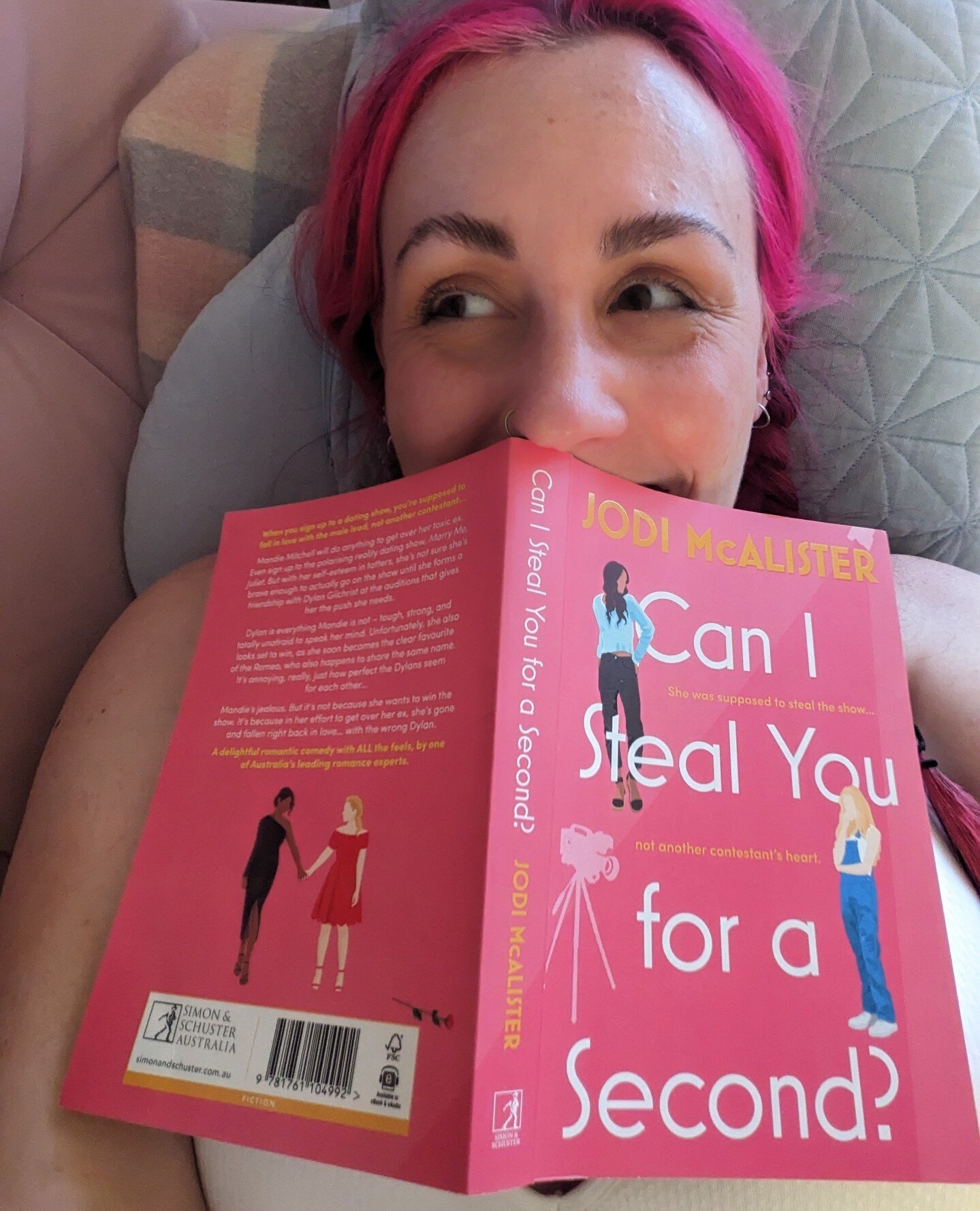 'Can I steal You For a Second?' by Jodi McAlister (@jodimcalister), published by Simon &amp; Schuster Australia (@simonschusterau)⁠
⁠
What did I think about this book? Well, here's the thing, I'm not gonna tell you. Instead, you can go find your loca