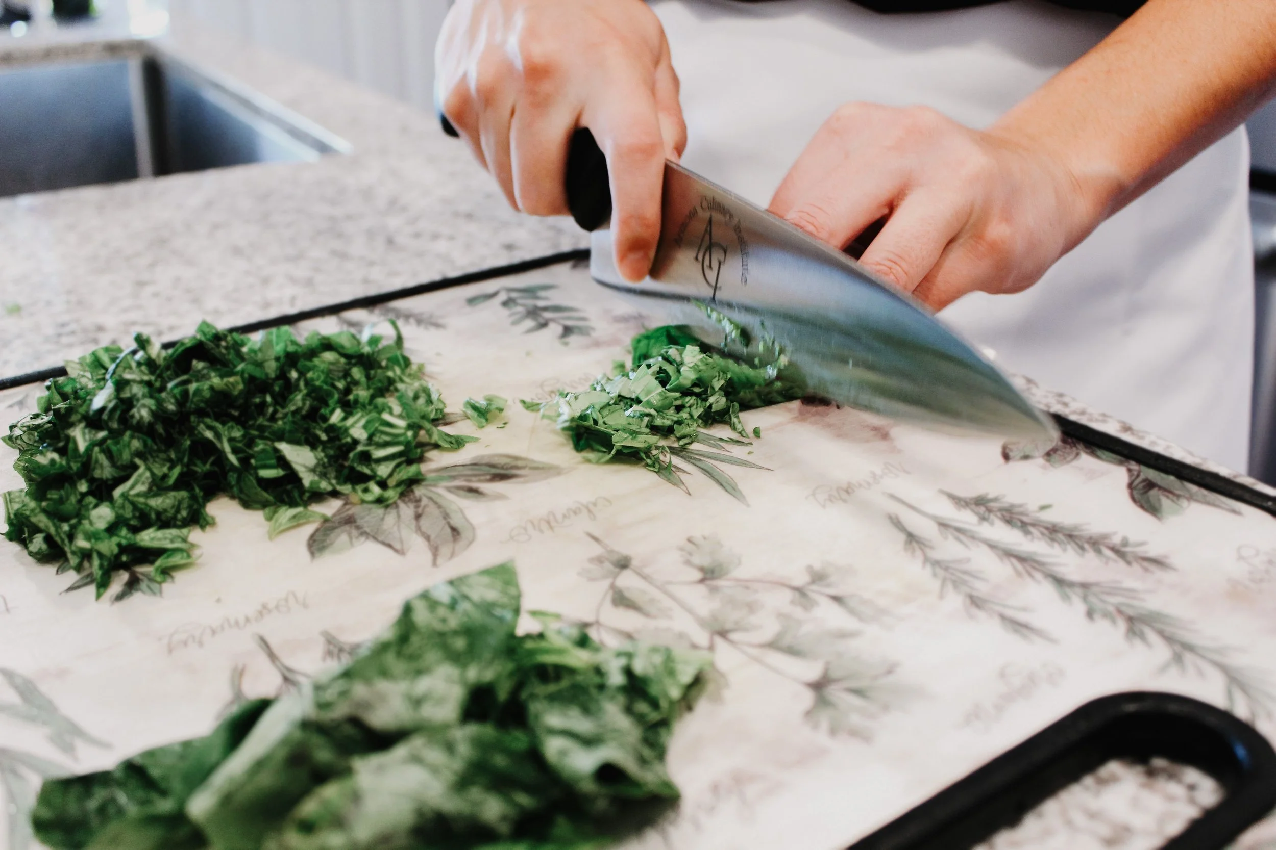 Mesa-gourmet-meal-prep-services-busy-individuals-240623