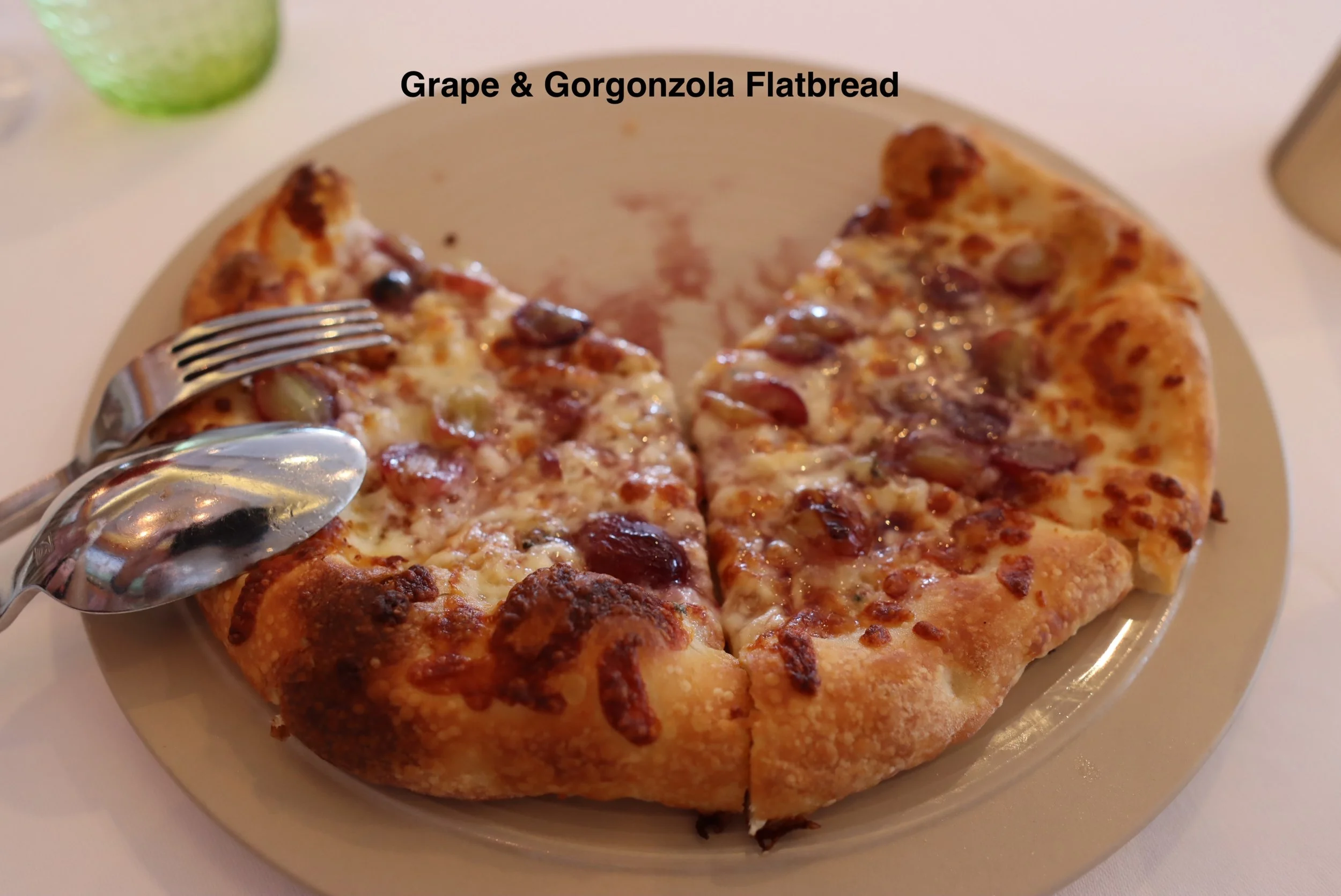 2024-05-25-Fantasy-Palo-Brunch-Grape-Gorgonzola-Flatbread-1.JPG