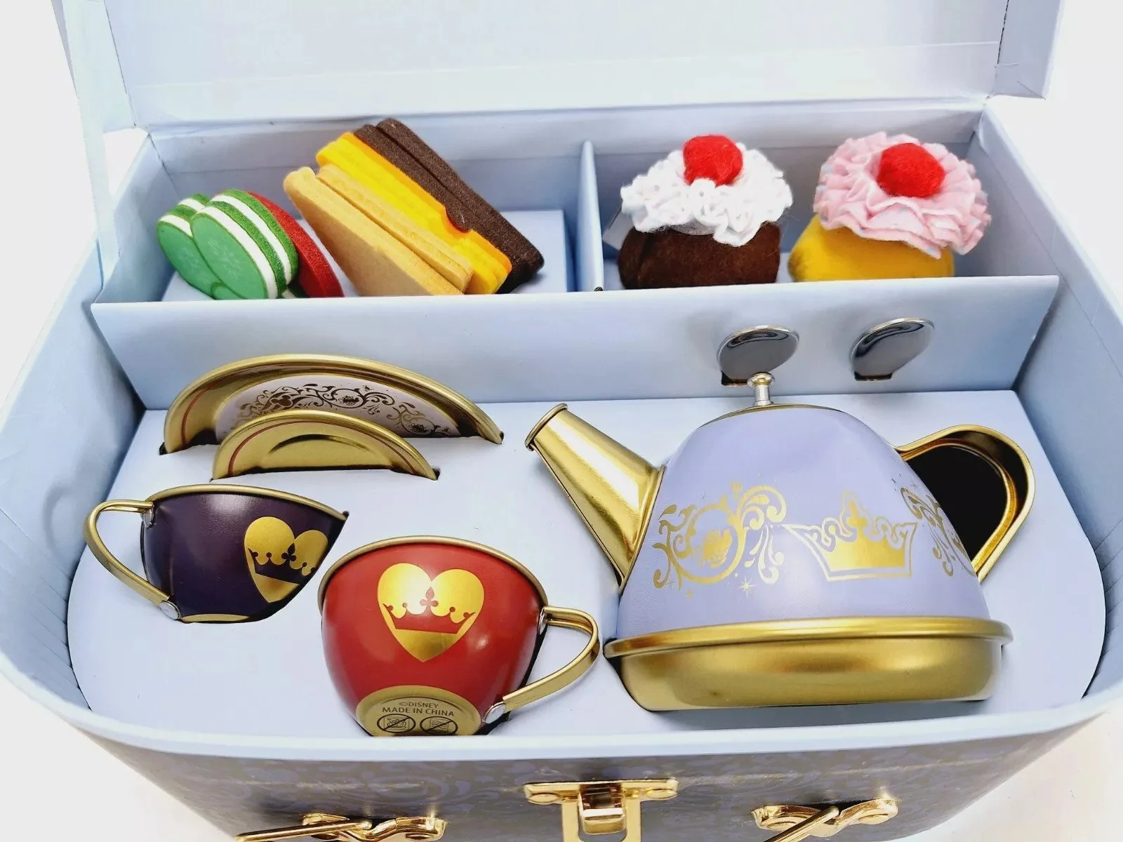 Royal-Court-Tea-Set-2.jpg