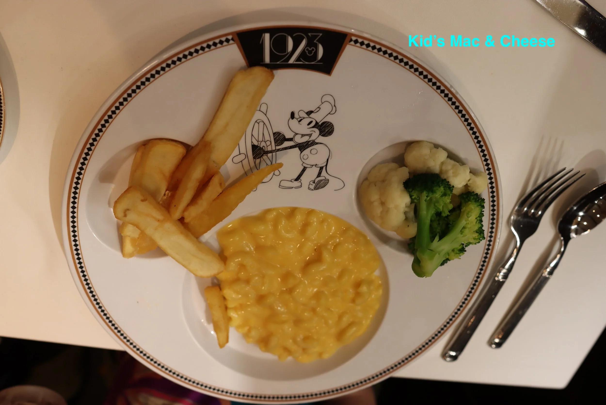 2025-02-14-Wish-1923-Mickeys-Mac-And-Cheese.JPG