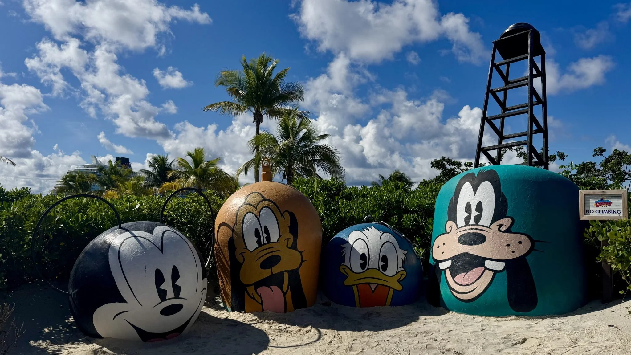 Mickey-and-Friends-on-Castaway-Cay-Mount-Rustmore-2048x1152.jpeg