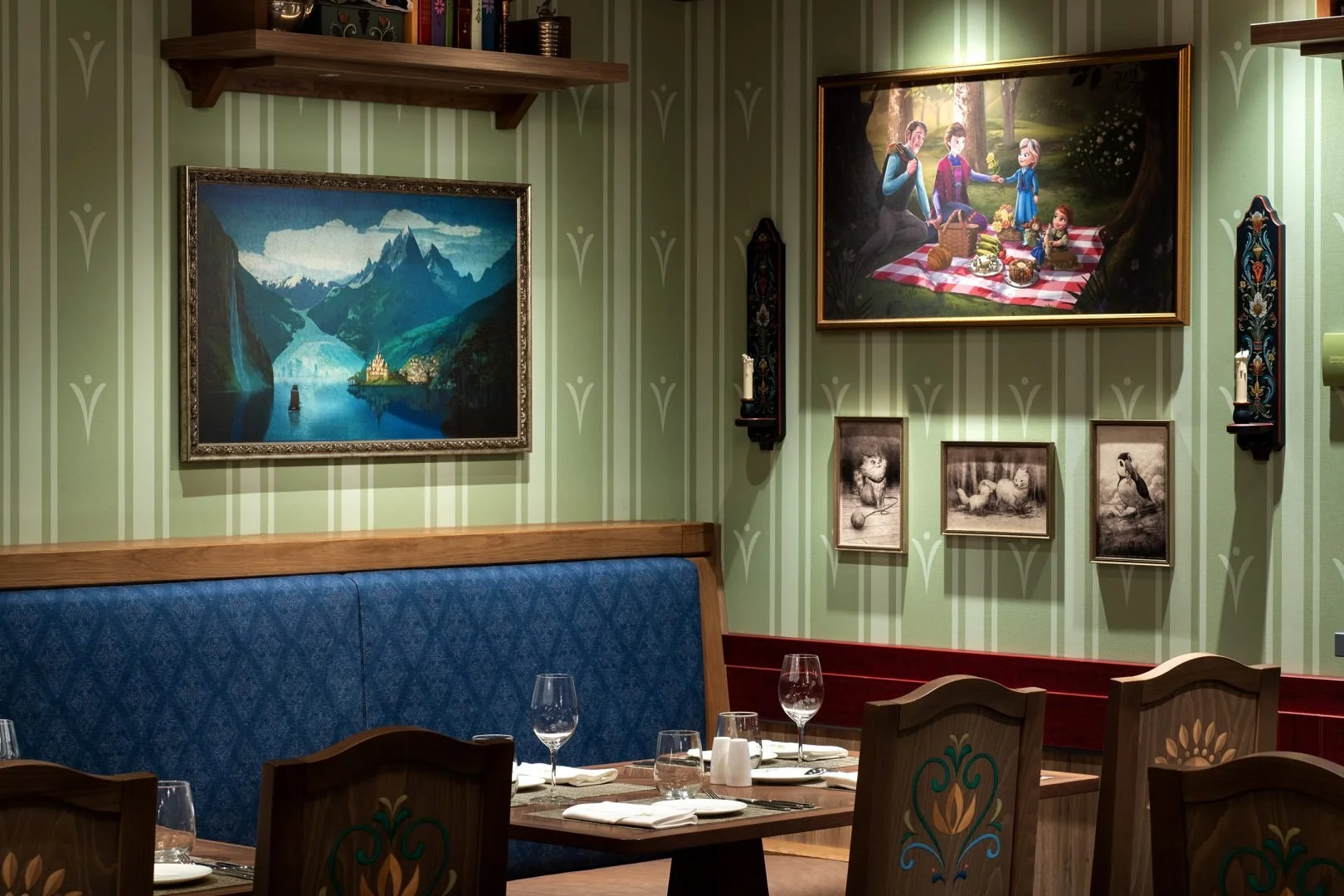 Enchanted-Summer-Restaurant_Olafs-Dining-Room_Disney-Adventure-2-1620x1080.jpg