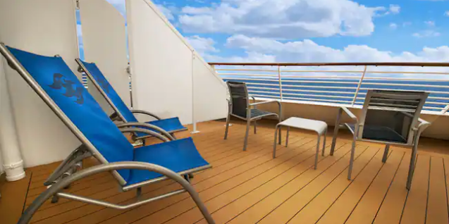 Deluxe Oceanview Verandah Stateroom Category 5E 3.PNG