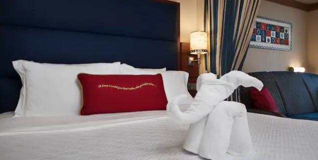 Deluxe Oceanview Navigators Verandah Stateroom Category 7A 8.PNG