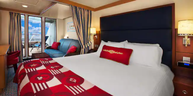 Deluxe Oceanview Verandah Stateroom Category 5E 4.PNG