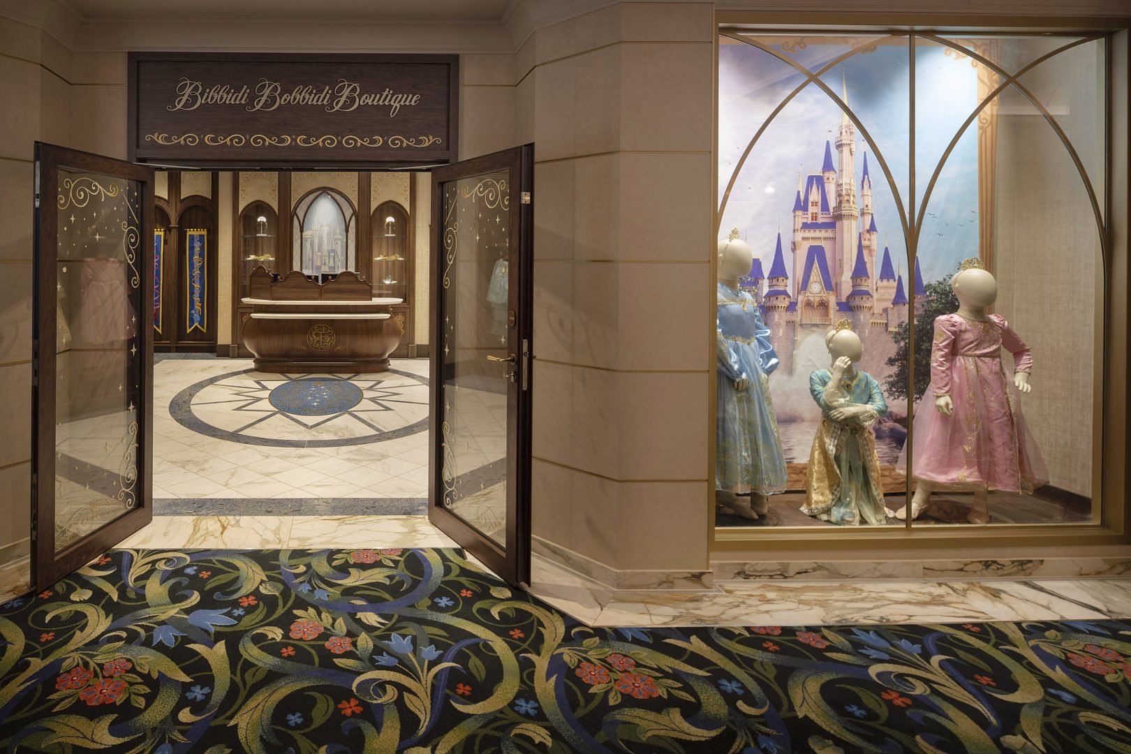 Bibbidi-Bobbidi-Boutique_Disney-Adventure-2-1620x1080.jpg