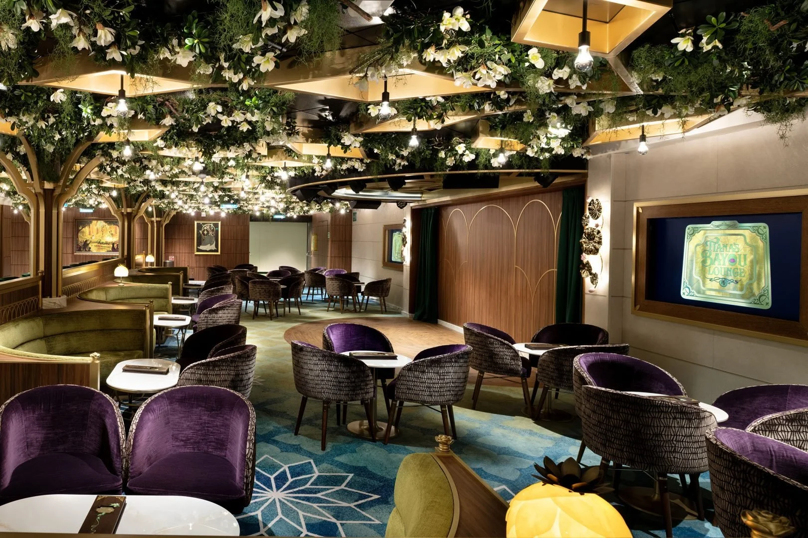 Tianas-Bayou-Lounge_Disney-Adventure-2-1620x1080.jpg