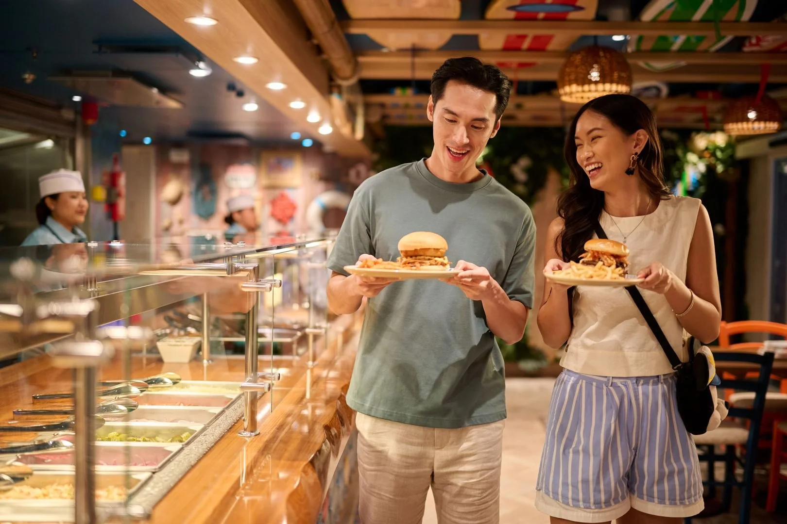 Stitchs-Ohana-Grill_Disney-Adventure-3-1620x1080.jpg