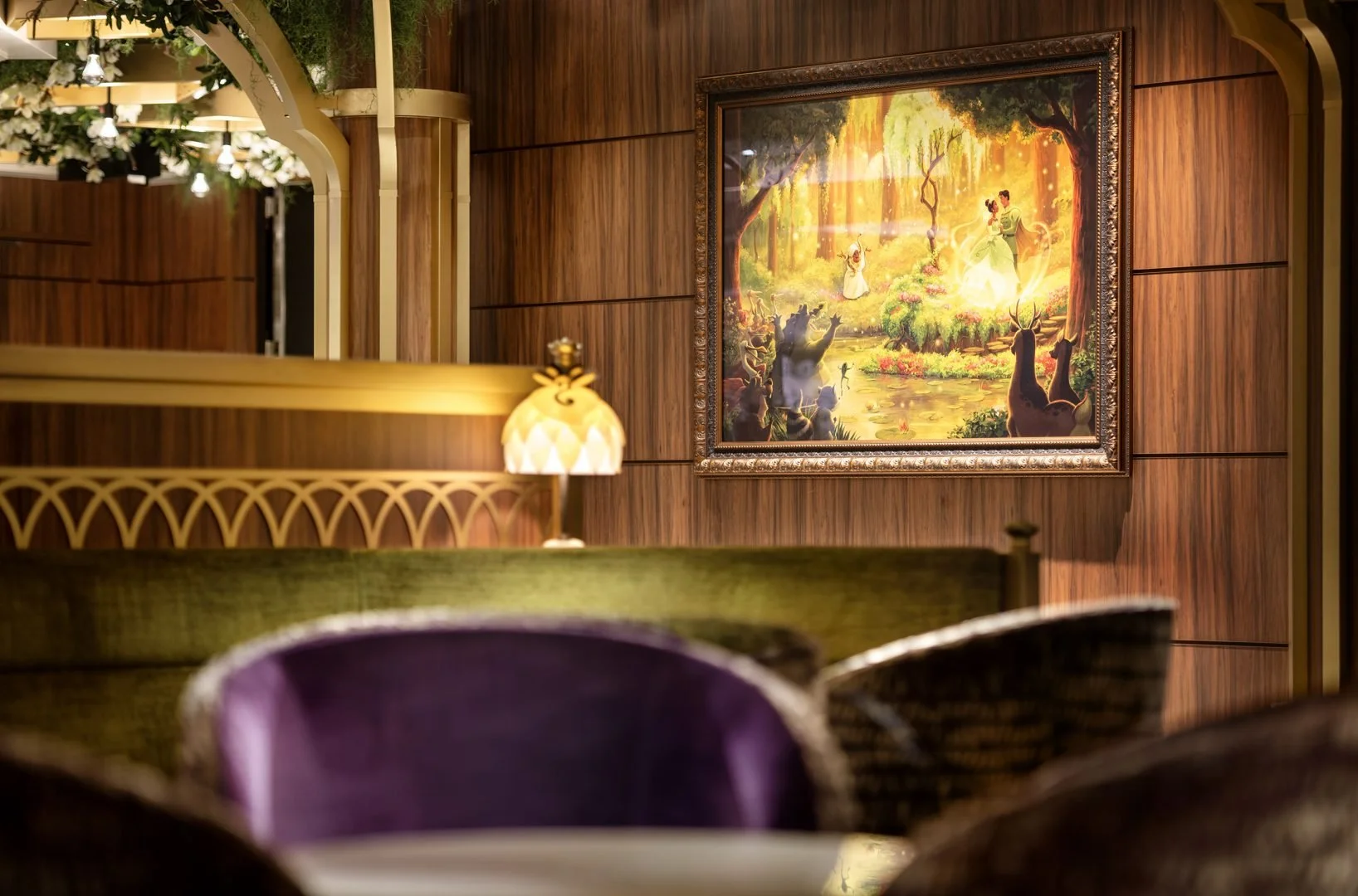 Tianas-Bayou-Lounge_Disney-Adventure-1-1636x1080.jpg