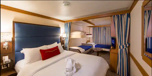 Deluxe Family Oceanview Verandah Stateroom Standard Category 4A, 4B 3.PNG