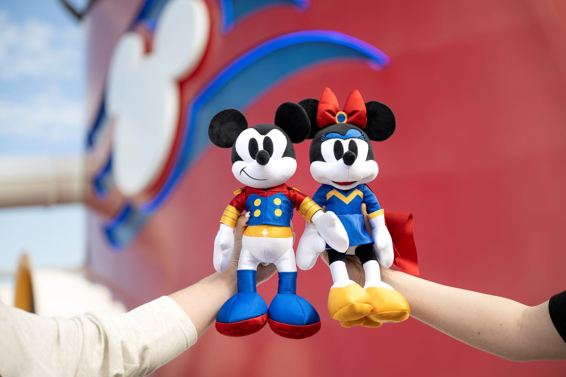 2025-DCL-New-Merchandise-Collections-Exclusive-to-the-Disney-Destiny-Super-Character-Collection-6.jpg