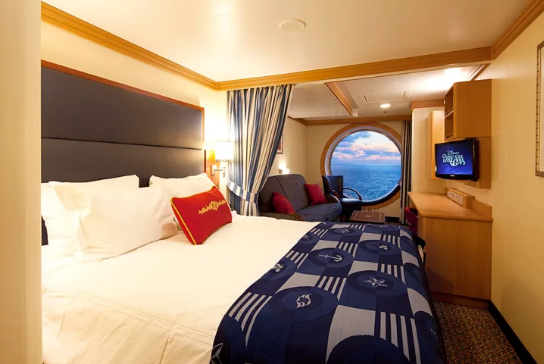 Disney Fantasy Family Oceanview Stateroom.PNG