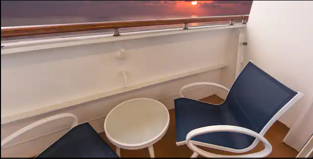 Deluxe Oceanview Verandah Stateroom Category 6A 4.PNG