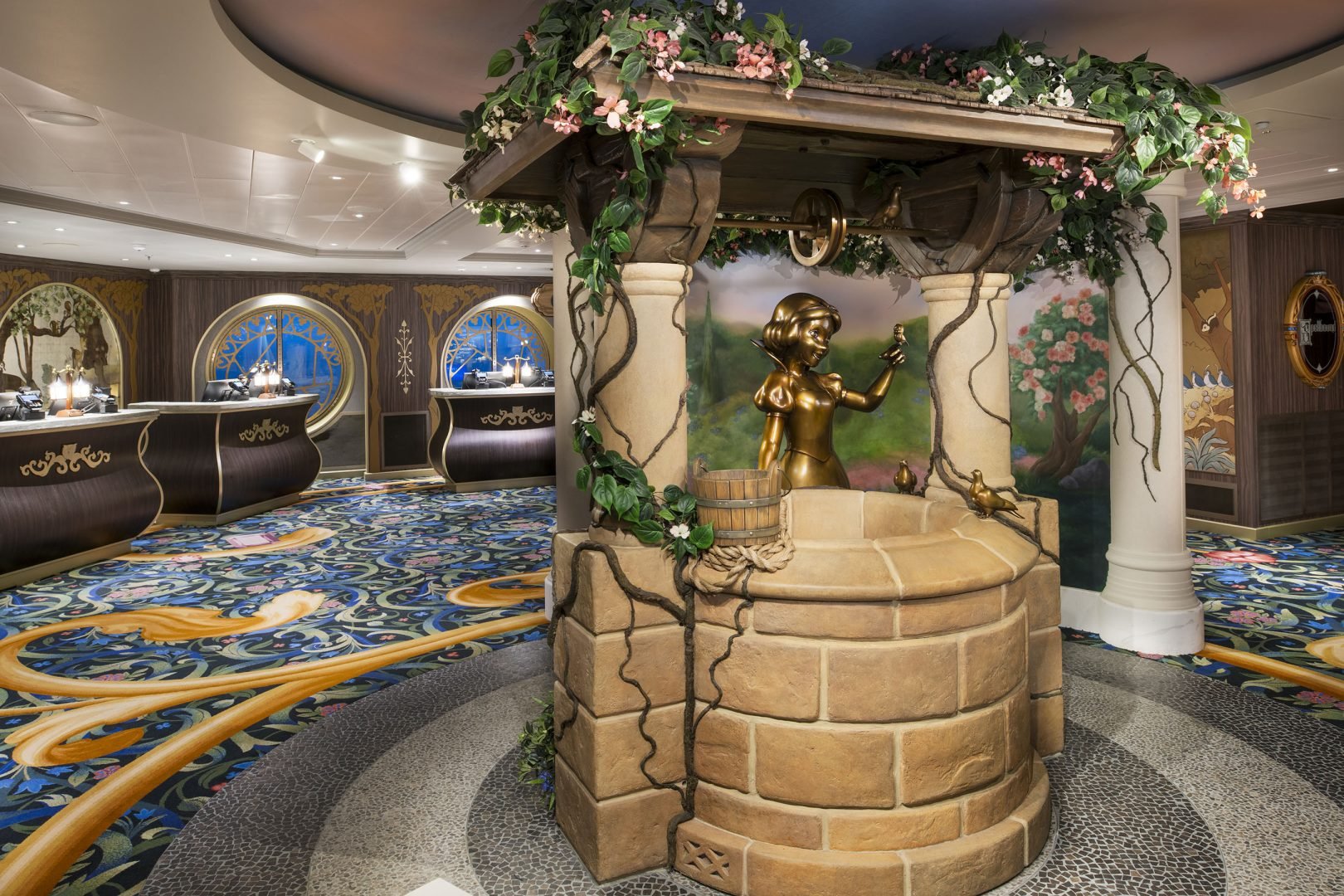 Town-Square-Wishing-Well_Disney-Adventure-1-1620x1080.jpg