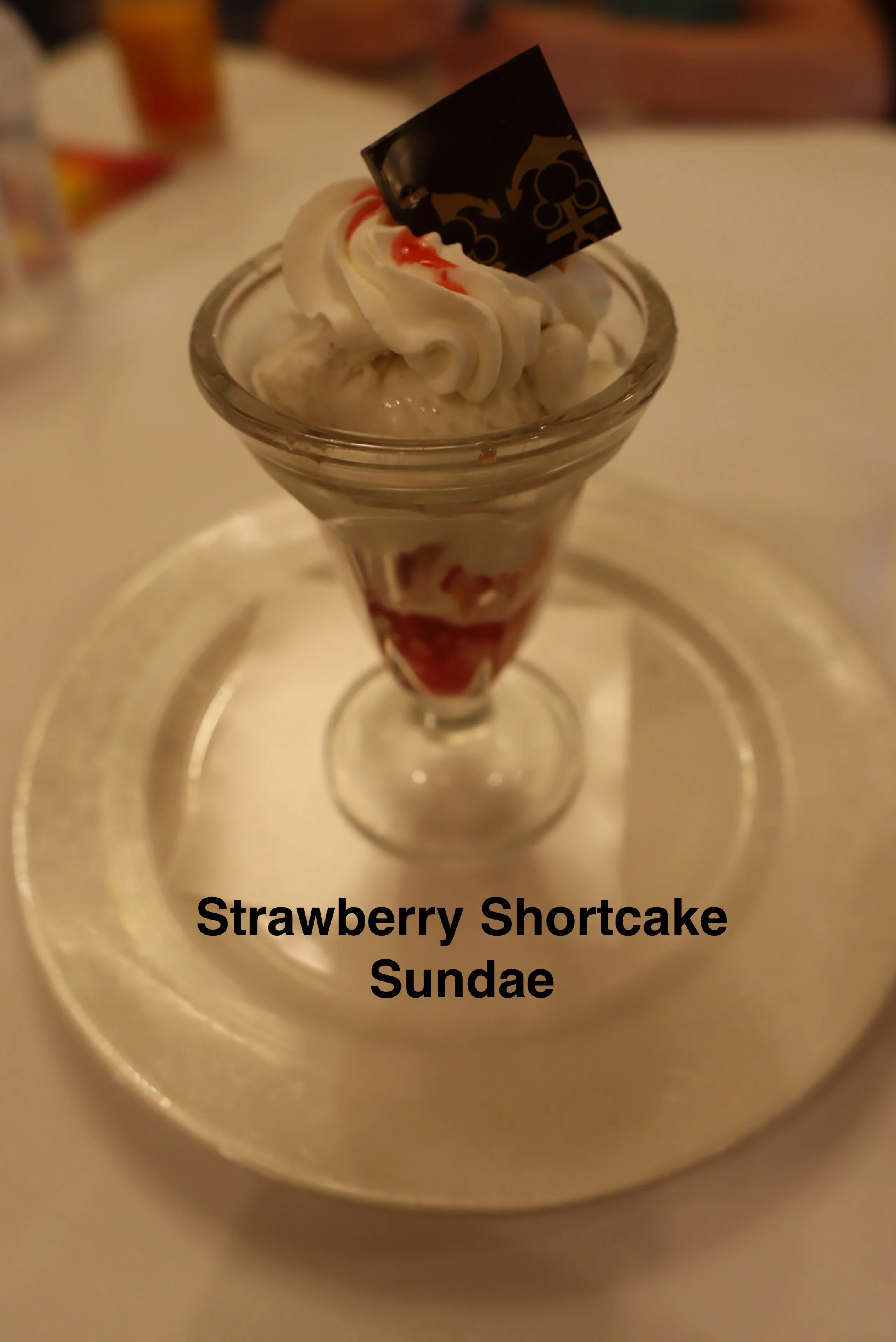 2024-08-30-Magic-Lumiere's-Strawberry-Shortcake-Sundae.JPG