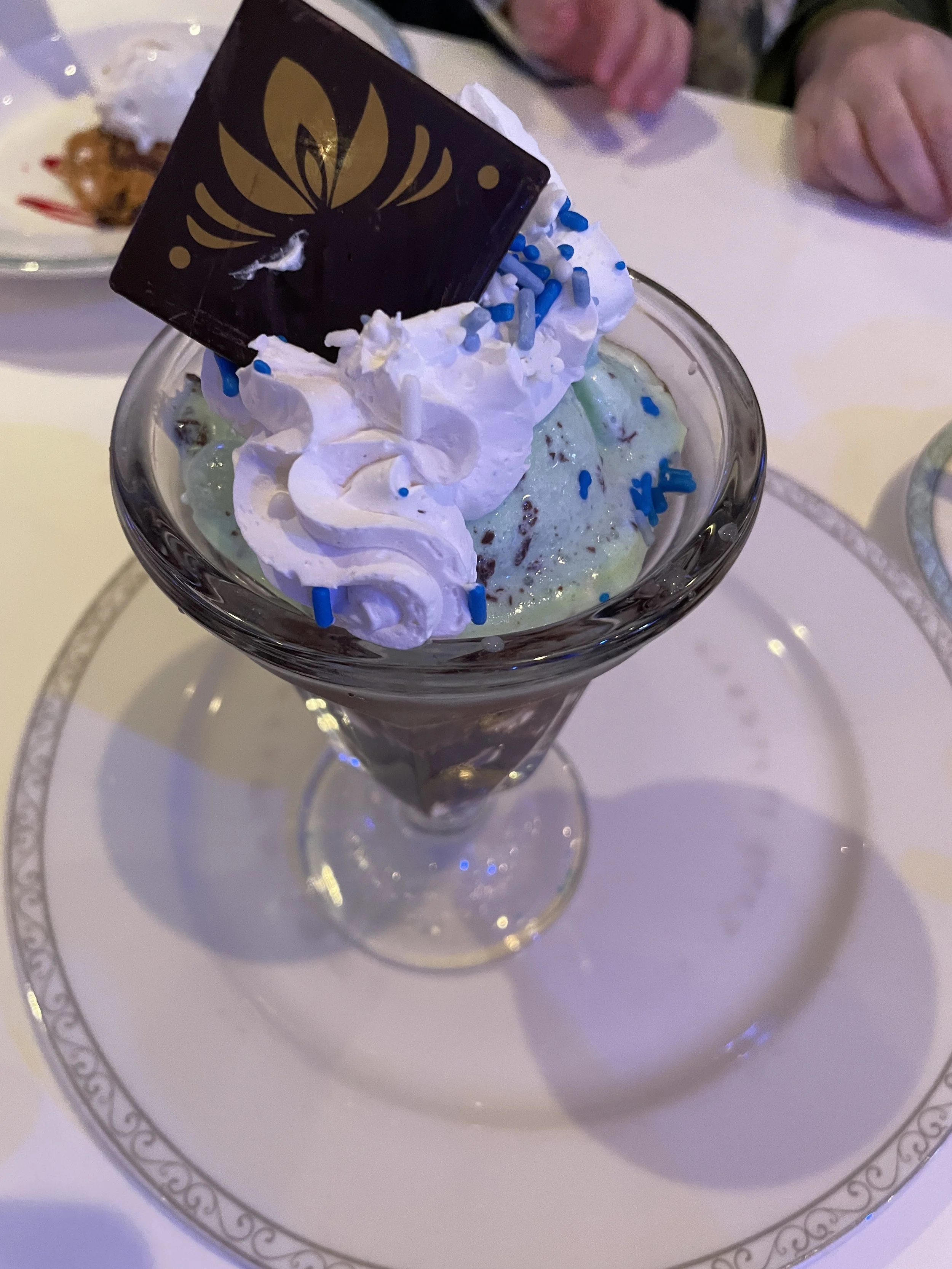 2023-05-29-Wish-Arendelle-It's-Elsa's-Coronation-Sundae.JPG
