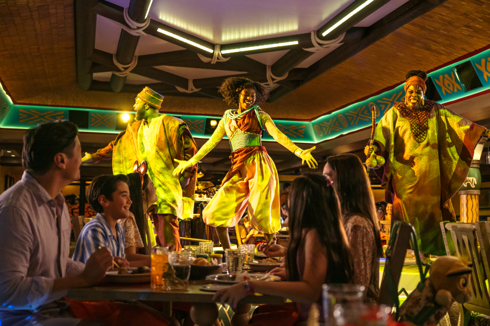 Disney-Cruise-Line-Lion-King-1620x1080.png