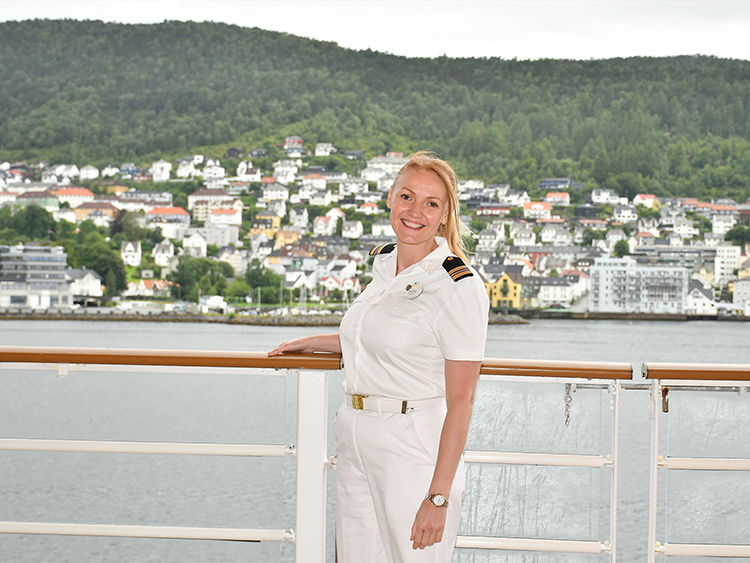 Setting-the-Record-Straight-on-Life-as-a-Shipboard-HR-Manager.png