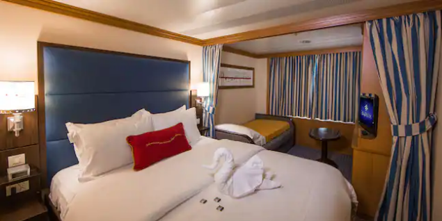 Deluxe Oceanview Stateroom Category 9A 2.PNG