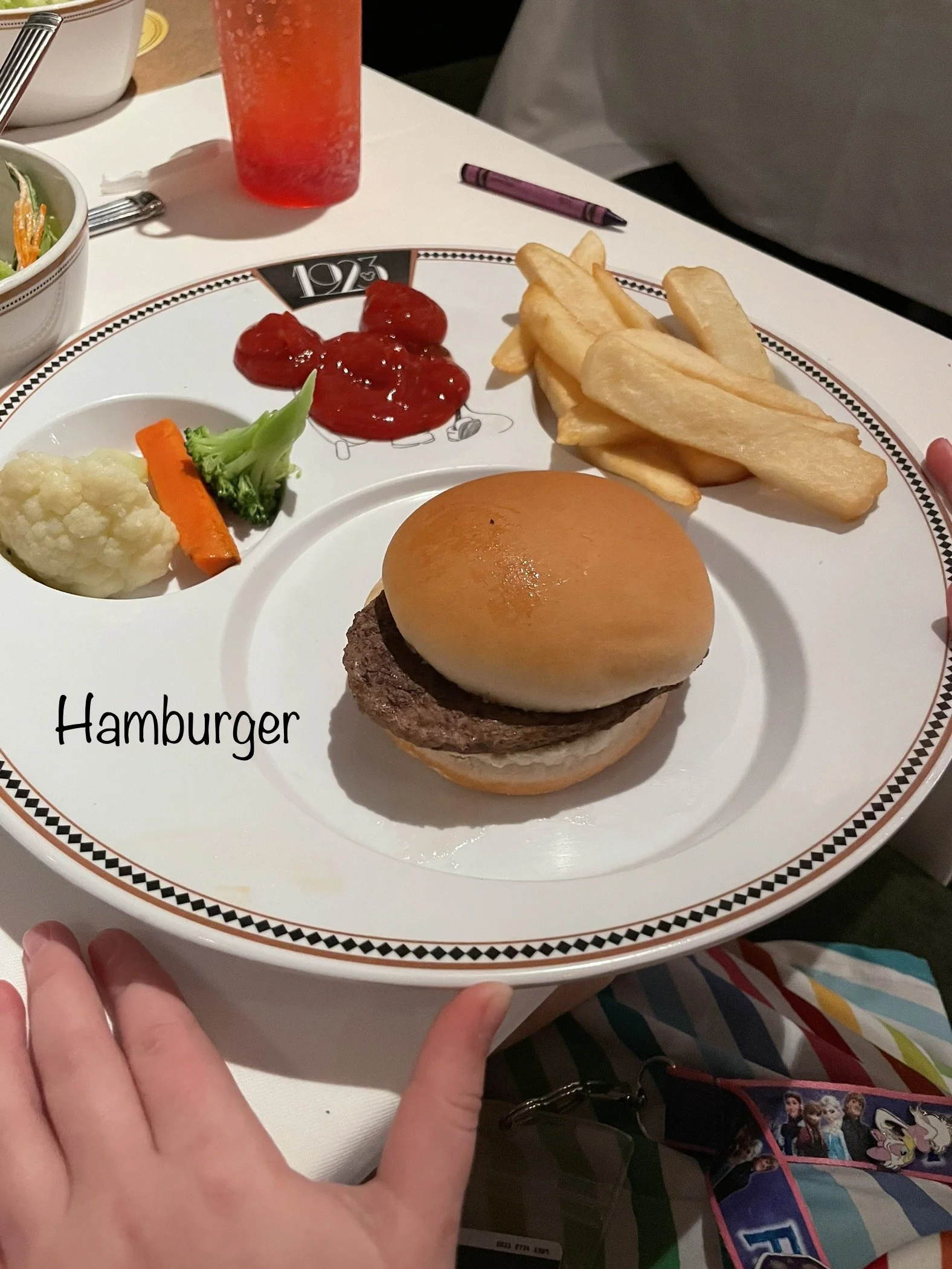 2023-02-17-Wish-1923-Kids-Hamburger.JPG