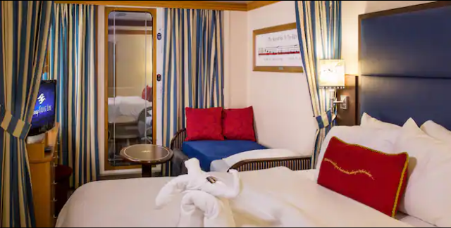 Deluxe Oceanview Verandah Stateroom Category 6A 3.PNG