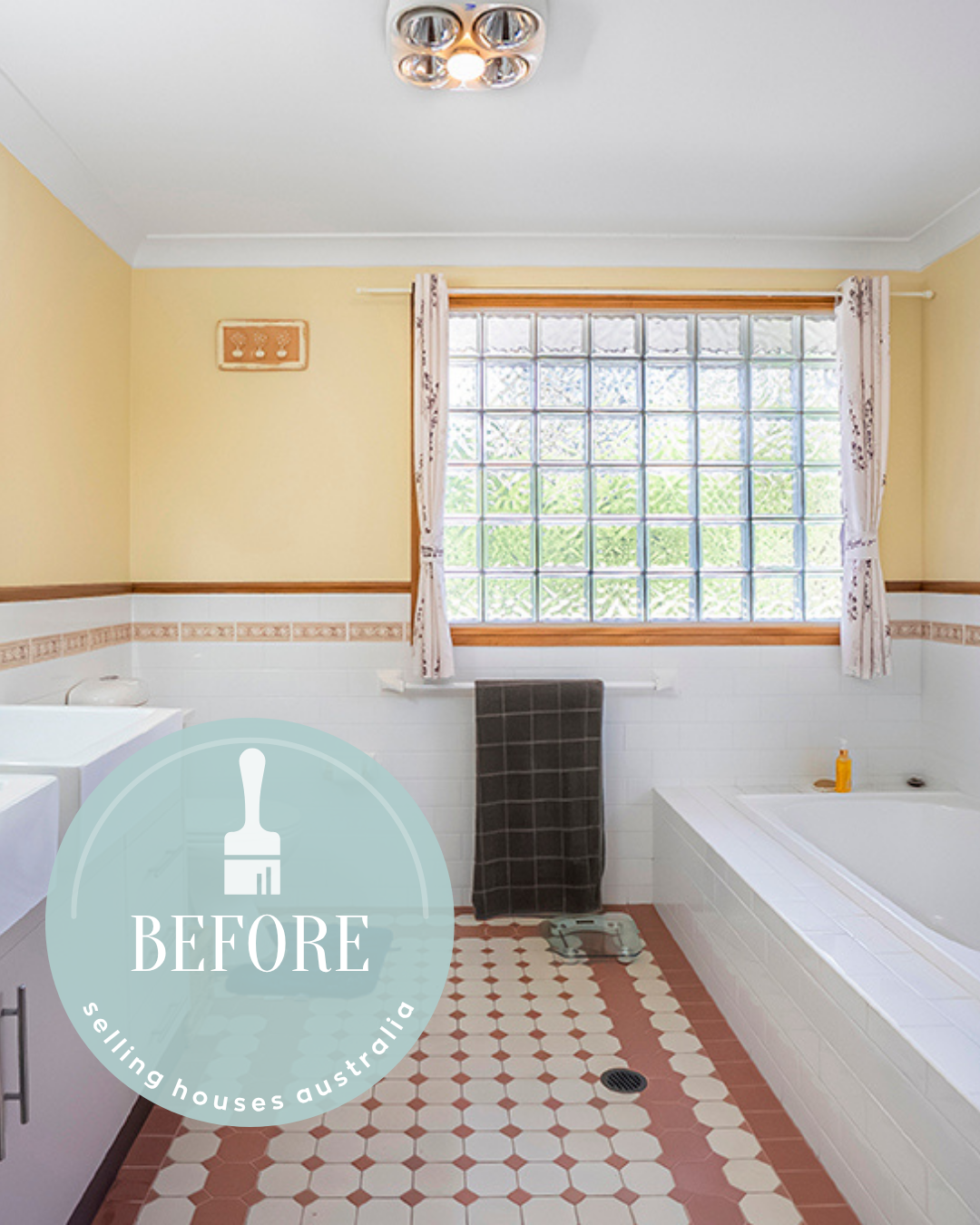 The unrenovated bathroom