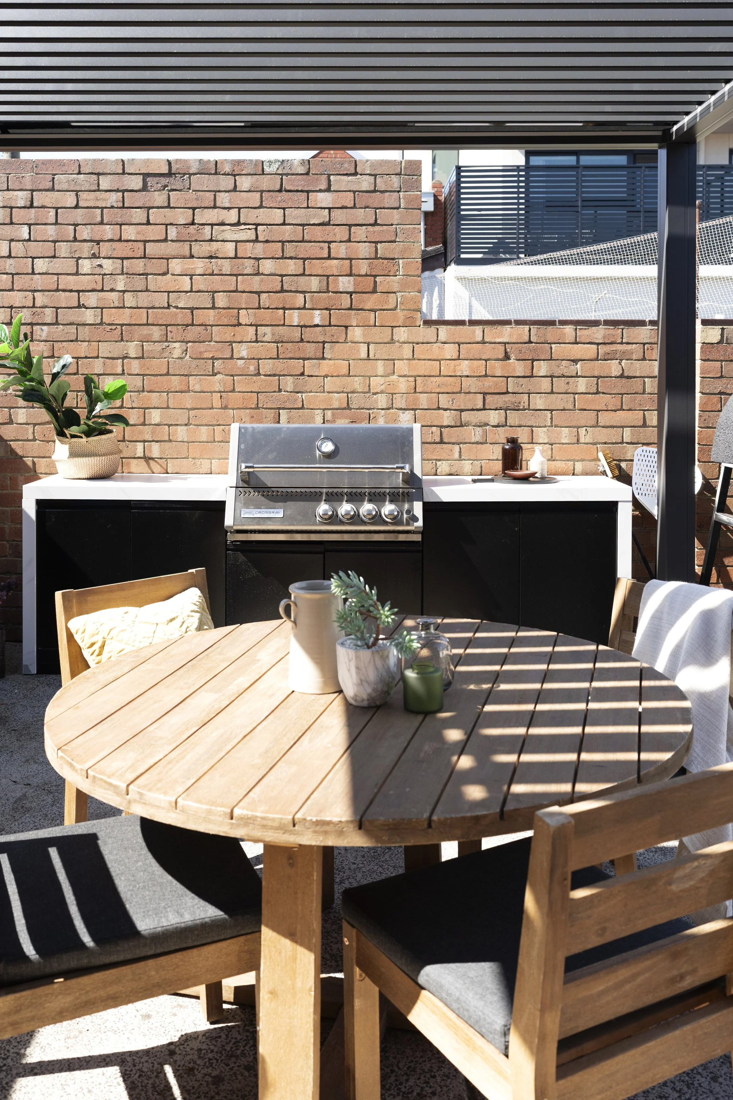 SHA_S18_TX07FitzroyNorth_028_AfterExterior_FOXTEL_Kelly Gardner.jpg