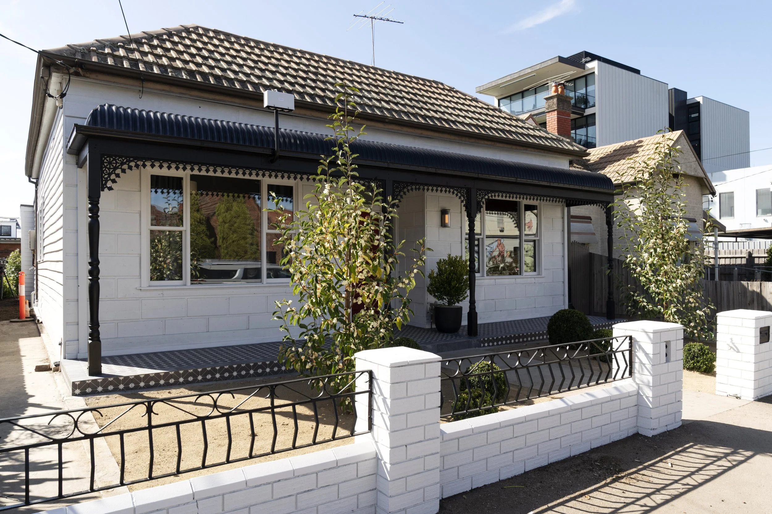 SHA_S18_TX07FitzroyNorth_030_AfterExterior_FOXTEL_Kelly Gardner.jpg