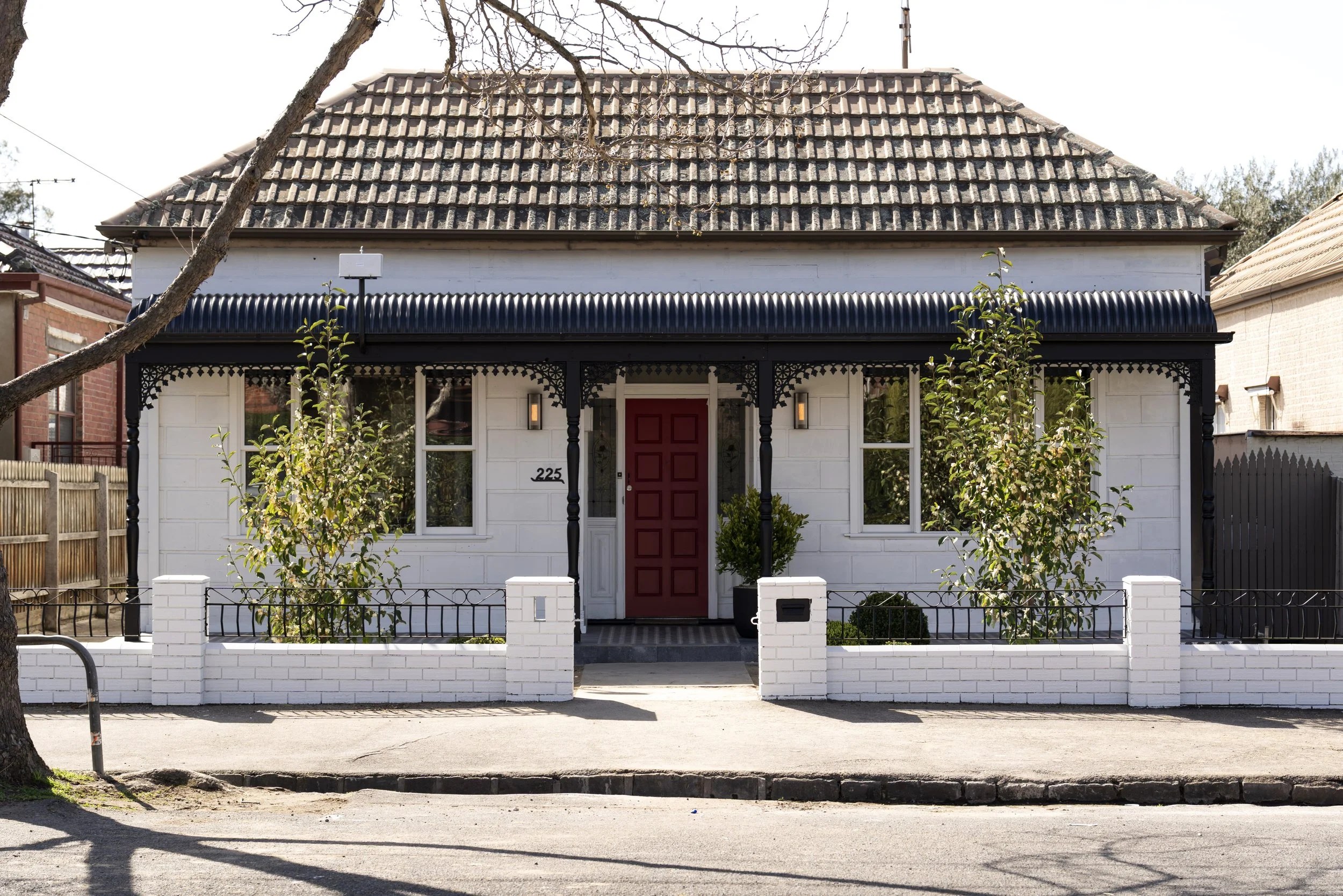 Restoring heritage details to a Fitzroy North facade and interior