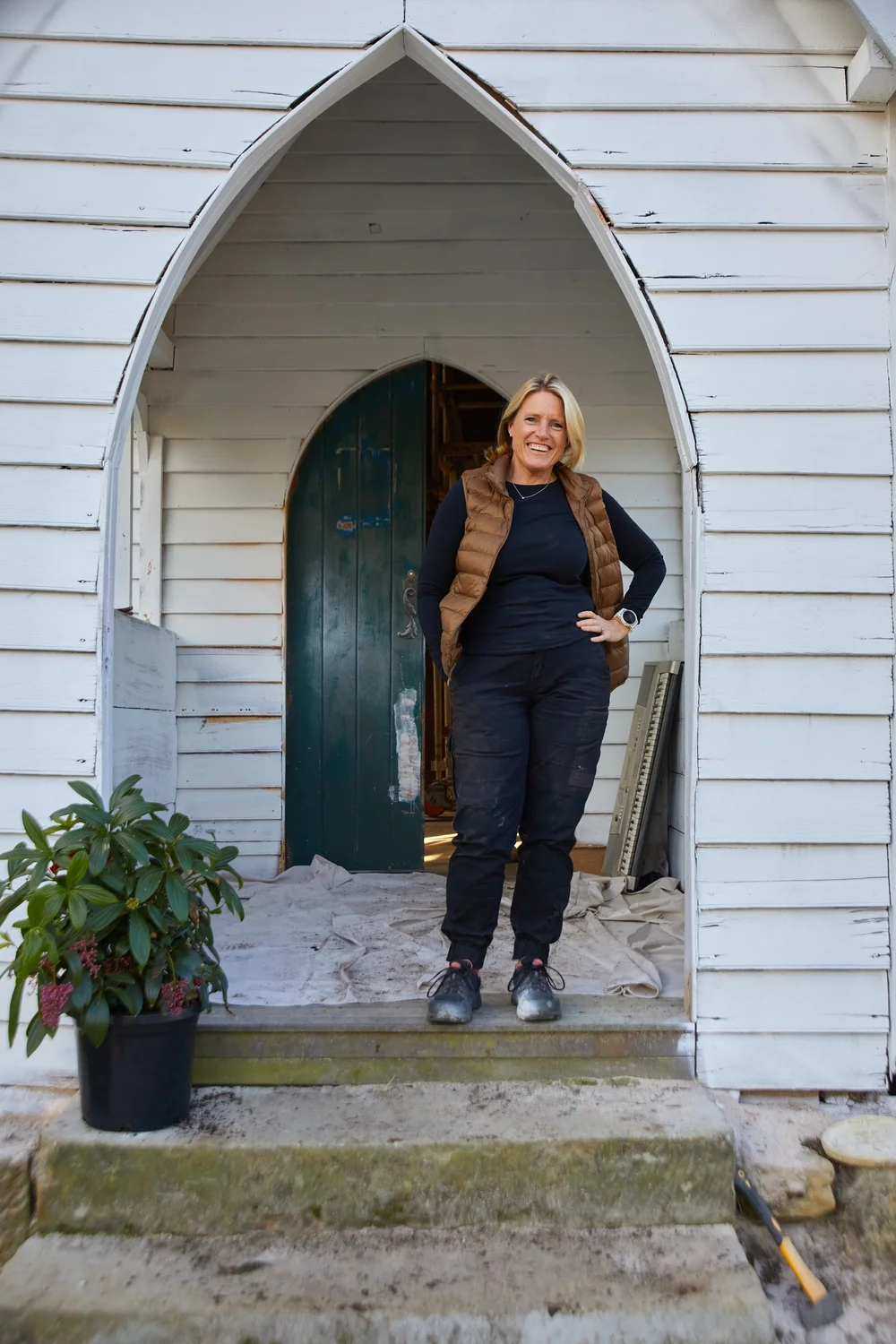 Selling Houses Australia Series 16 episode 1 Ellalong church — The