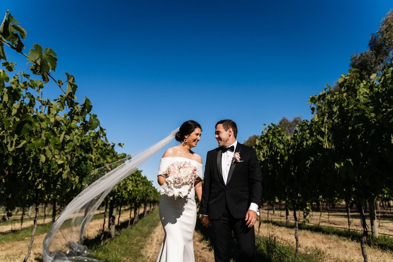 Rutherglen+Wedding+at+St+Leonards+Winery-22-1280w.jpg