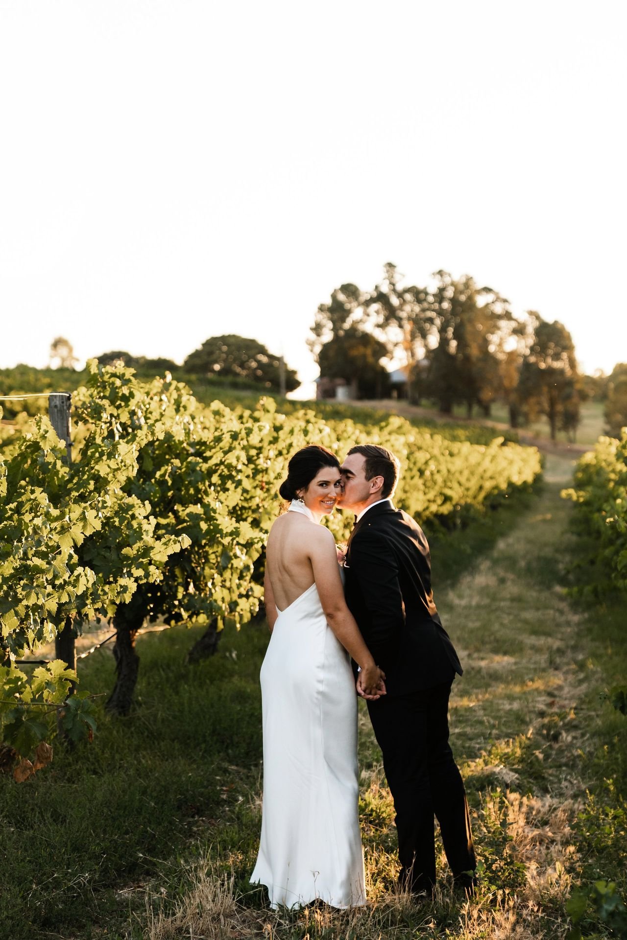 Rutherglen+Wedding+at+St+Leonards+Winery-40-1280w.jpg