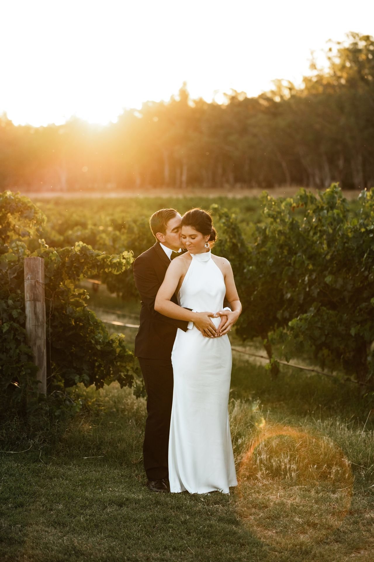 Rutherglen+Wedding+at+St+Leonards+Winery-42-1280w.jpg
